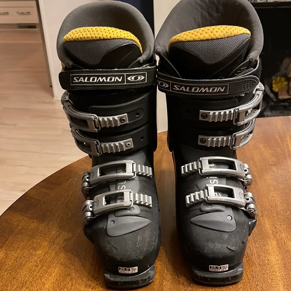 salomon 7.0 performa ski boots 6.0 2007 even in intense on Salomon Select HV 70 Ski